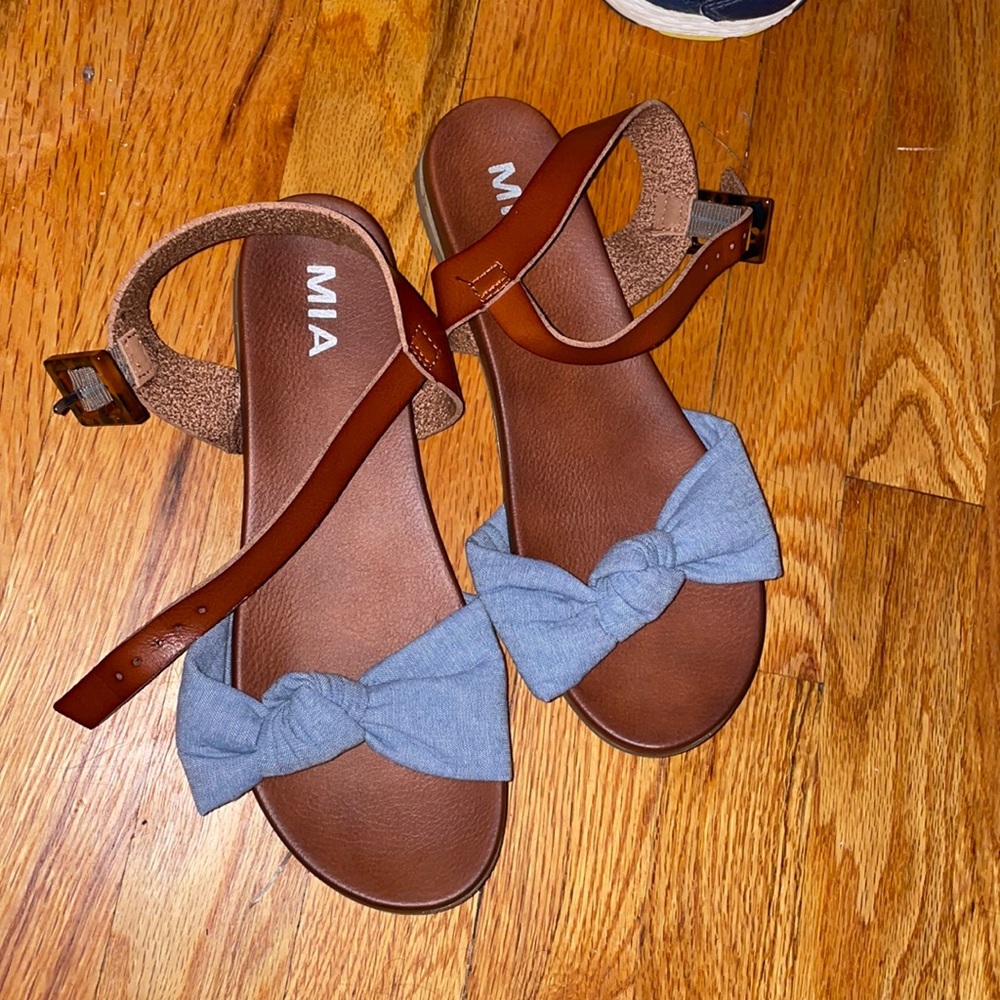 MIA Addilynn Fabric Knot Sandal